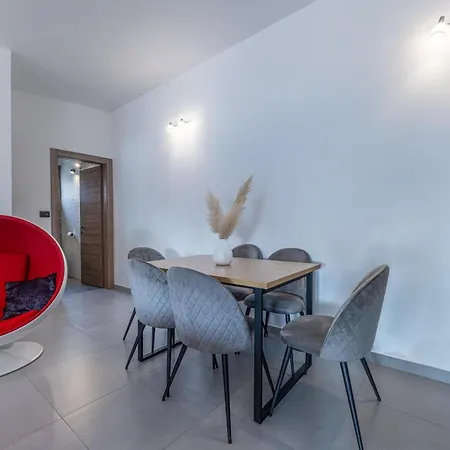 Dom wakacyjny Georgine Mit Pool *