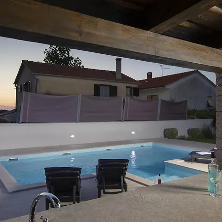 Holiday home Georgine Mit Pool *