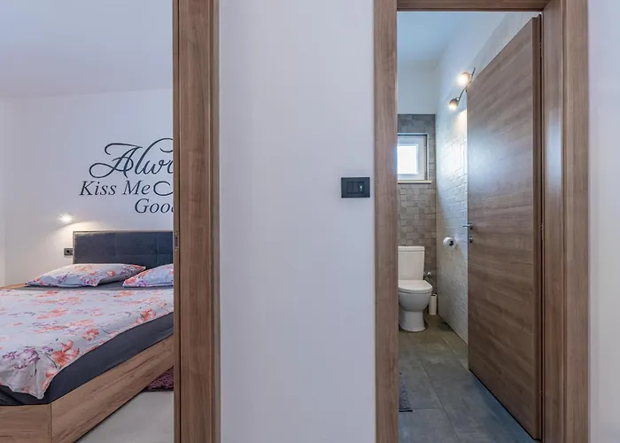 Holiday home Georgine Mit Pool *