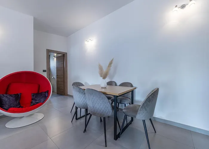 Holiday home Georgine Mit Pool *